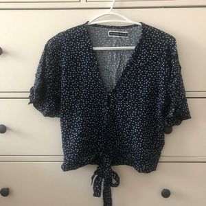 Floral print tie at the front top